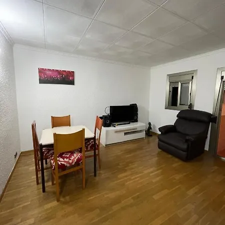 Habitacion Acogedora En Bcn בית אירוח *